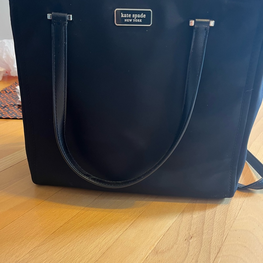 Used but in great condition! Kate Spade nylon bag
